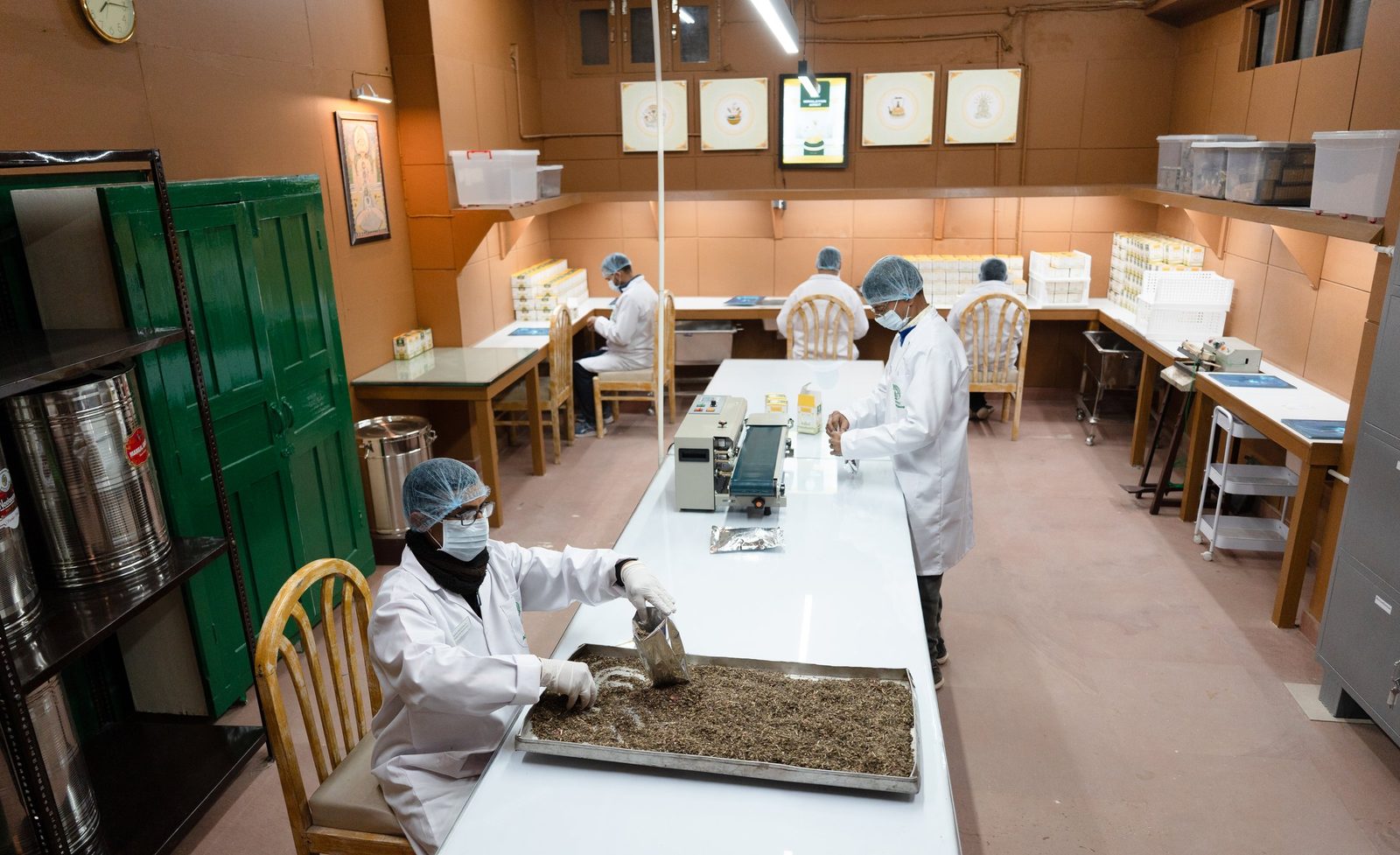 Clean-room processing space